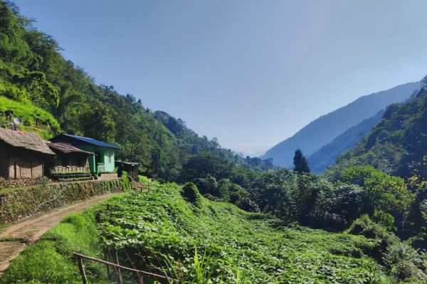 Singalila Riverside Farmstay cottage images